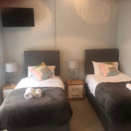 The Bowers Bar & Restaurant Hotel Ballinrobe Bagian luar foto