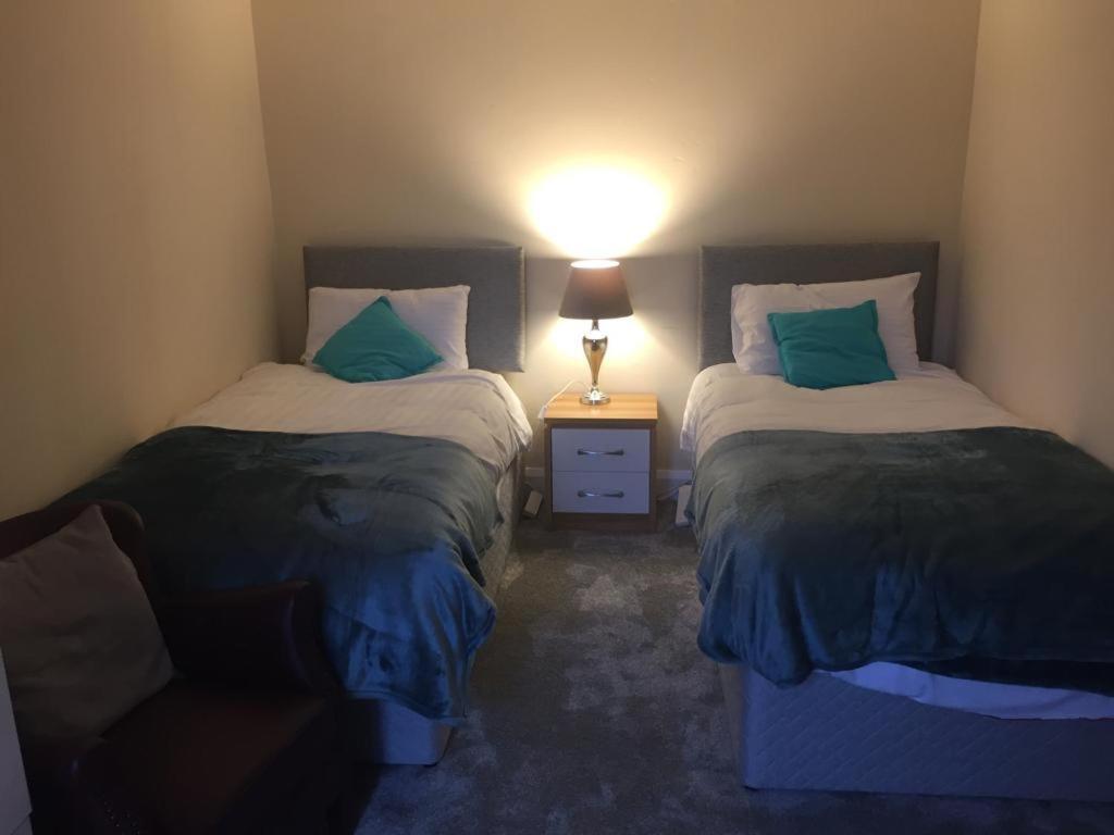 The Bowers Bar & Restaurant Hotel Ballinrobe Bagian luar foto